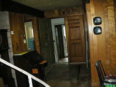 Entry. Front Way