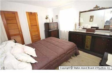 298 Locust Ave, Staten Island, NY 10306 - photo 7