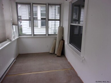 135 Benson St, Albany, NY 12206 - photo 4