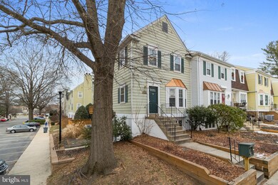 1496 Lowell Ct, Crofton, MD 21114 - photo 2