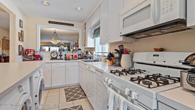 Kitchen to DR & LR