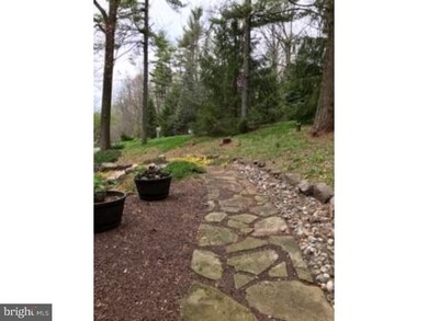 5030 Pineview Dr, Mohnton, PA 19540 - photo 2