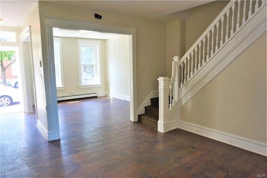137 N 11th St, Allentown, PA 18102 - photo 3