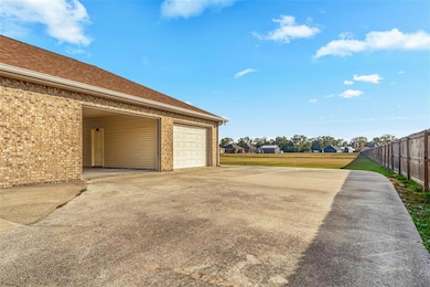 800 E 2nd St, Iowa, LA 70647 - photo 6