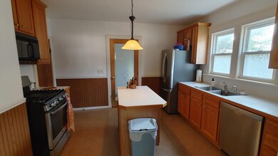 0823210927a_HDR
