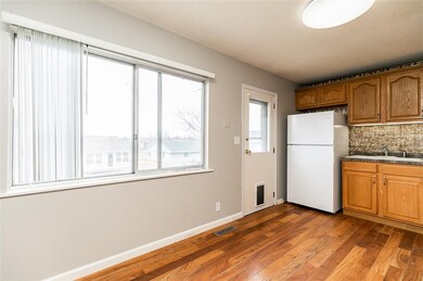 3206 Carriage Dr SW, Cedar Rapids, IA 52404 - photo 7