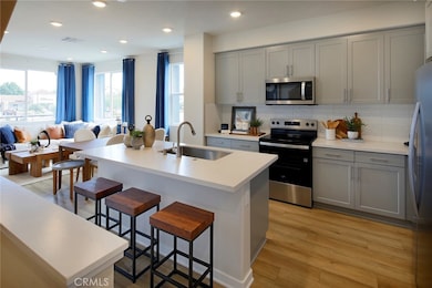 9520 Hannah Way, Riverside, CA 92503 - photo 6