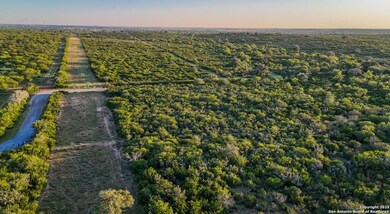 000 County Line Rd # 120, Beeville, TX 78102 - photo 5