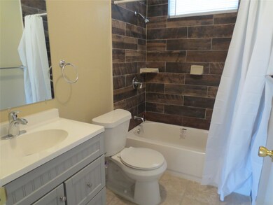 2722 Parker Rd unit 1, Houston, TX 77093 - photo 5