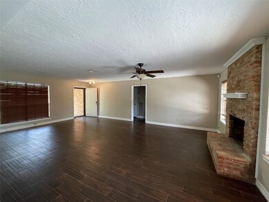 29302 Stapleford St, Spring, TX 77386 - photo 4