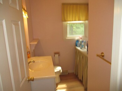 61 Bayberry Rd, Abington, MA 02351 - photo 5