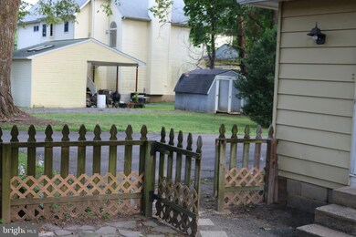 141 N 18th St, Purcellville, VA 20132 - photo 5