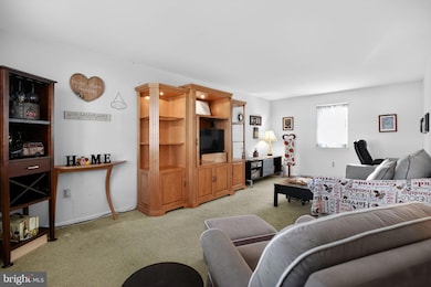 2306 Carol Ln, Norristown, PA 19401 - photo 6