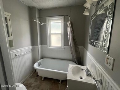 4 Woodrow Ct, Troy, NY 12180 - photo 6