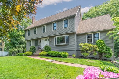 11 Apple Tree Ln, Wilmington, MA 01887 - photo 2