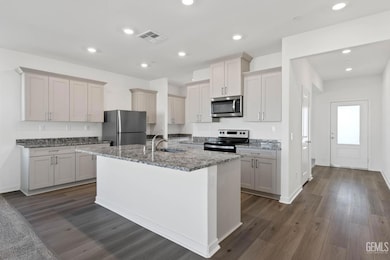 7816 Avocado Ln, Bakersfield, CA 93313 - photo 2