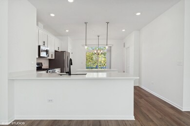 1033 Wren Rd, Des Plaines, IL 60018 - photo 4