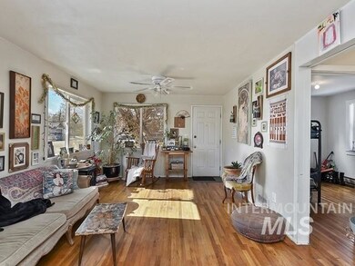 624 S Chestnut St, Nampa, ID 83686 - photo 4