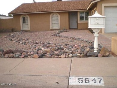 023-357726 front yard pic 2