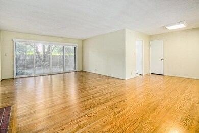 972 S Orange Grove Blvd unit C, Pasadena, CA 91105 - photo 7