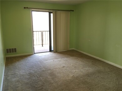 650 E Greenwich Ave unit 2-301, West Warwick, RI 02893 - photo 6