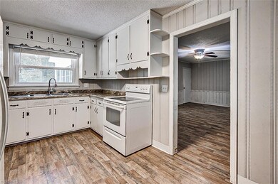 1108 Burney Rd, Asheboro, NC 27205 - photo 7