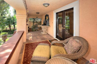 2133 S Victoria Ave, Los Angeles, CA 90016 - photo 5