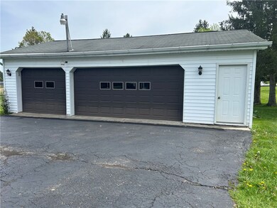 3 car garage