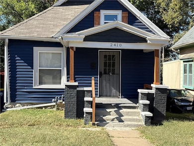 2410 Myrtle Ave, Kansas City, MO 64127 - photo 2