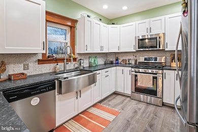 130 Helms Ave, Swedesboro, NJ 08085 - photo 3