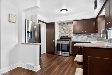 25750 Drakefield Ave, Euclid, OH 44132 - photo 7