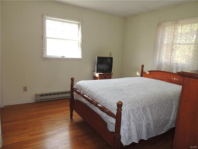 5791 Kesslersville Rd, Nazareth, PA 18064 - photo 6