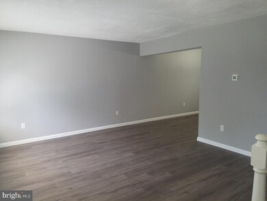 45 Hamilton St, Swedesboro, NJ 08085 - photo 3