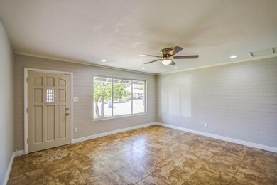 Living Room 4