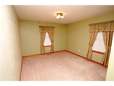 2048 Southridge Dr, Frankfort, IN 46041 - photo 6