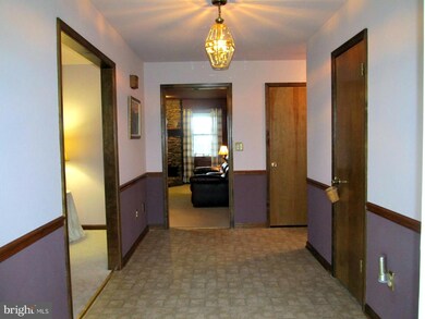 4839 Bushey Rd, Sykesville, MD 21784 - photo 6