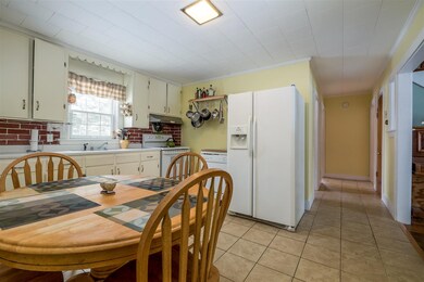 97 Chestnut Hill Rd, Rochester, NH 03867 - photo 3