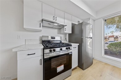 1390 Vegas Valley Dr unit 25, Las Vegas, NV 89169 - photo 6