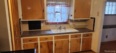 23466 Audrey Ave, Warren, MI 48091 - photo 7