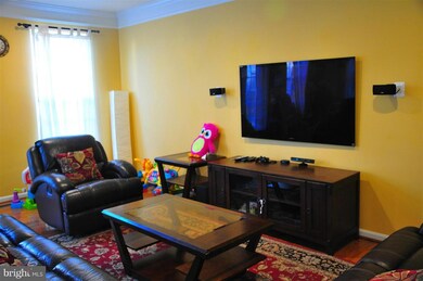 13636 Flying Squirrel Dr, Herndon, VA 20171 - photo 6