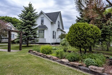 110 Wisconsin St, Camp Douglas, WI 54618 - photo 3