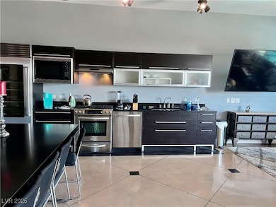Newport Loft Condominiums unit 1111, Las Vegas, NV 89101 - photo 7