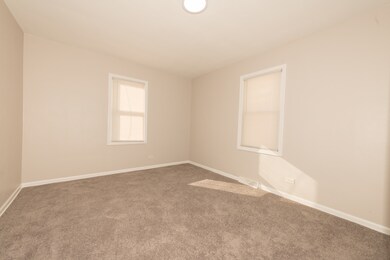 116 N Frolic Ave, Waukegan, IL 60085 - photo 6