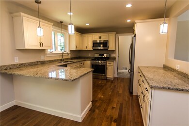 342 Logee St, Woonsocket, RI 02895 - photo 2