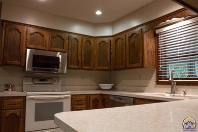 3850 SW Worwick Town Rd, Topeka, KS 66610 - photo 5