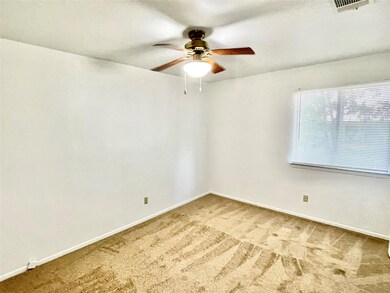 1802 Prairie Knoll Ct unit B, Austin, TX 78758 - photo 5