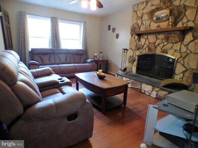 1521 Stinnett Rd, Huntingtown, MD 20639 - photo 3