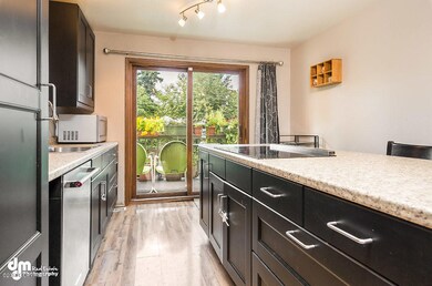 Kitchen_IMG_6617-SMALL