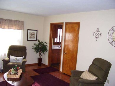 2849 121st St, Toledo, OH 43611 - photo 2