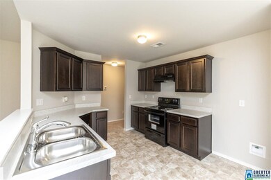 516 Margaret Ln, Calera, AL 35040 - photo 2